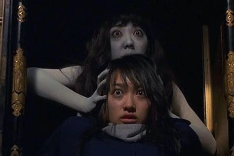  Ju-On: The Grudge - Prepare Yourself for Spine-Chilling Encounters and Unforgettable Horror