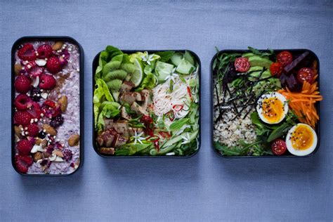 冷めても美味しいお弁当：時間を超えた食の芸術